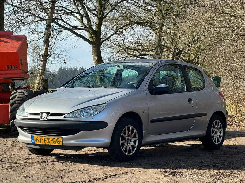 Peugeot 206 1.4 XT 2000