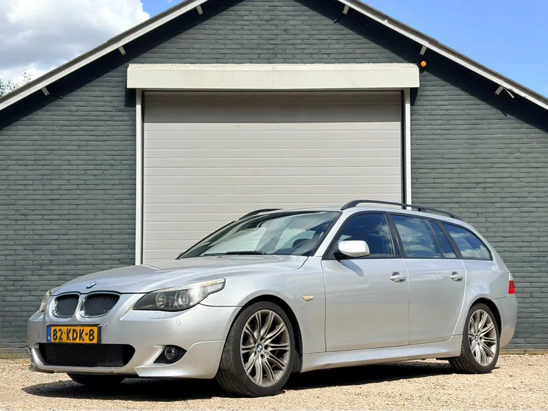 BMW 5-serie Touring 525i Executive 2005