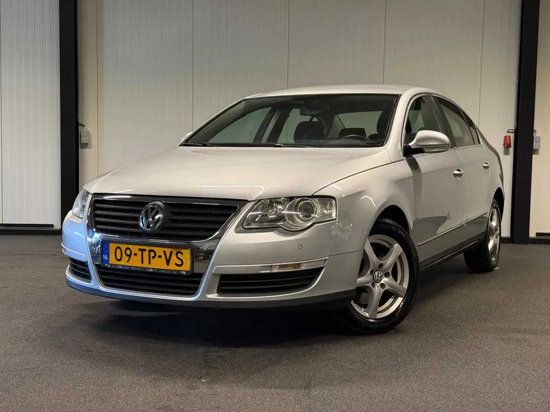 Volkswagen Passat 1.6 FSI Comfortline 2007
