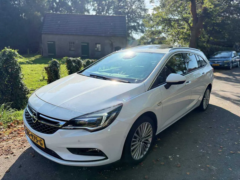 Opel Astra Sports Tourer 1.0 Innovation 2016