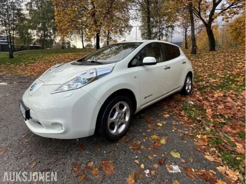 Nissan Leaf Cruisekontroll, Ryggekamera, Navigasjon, S+V DEKK 2013
