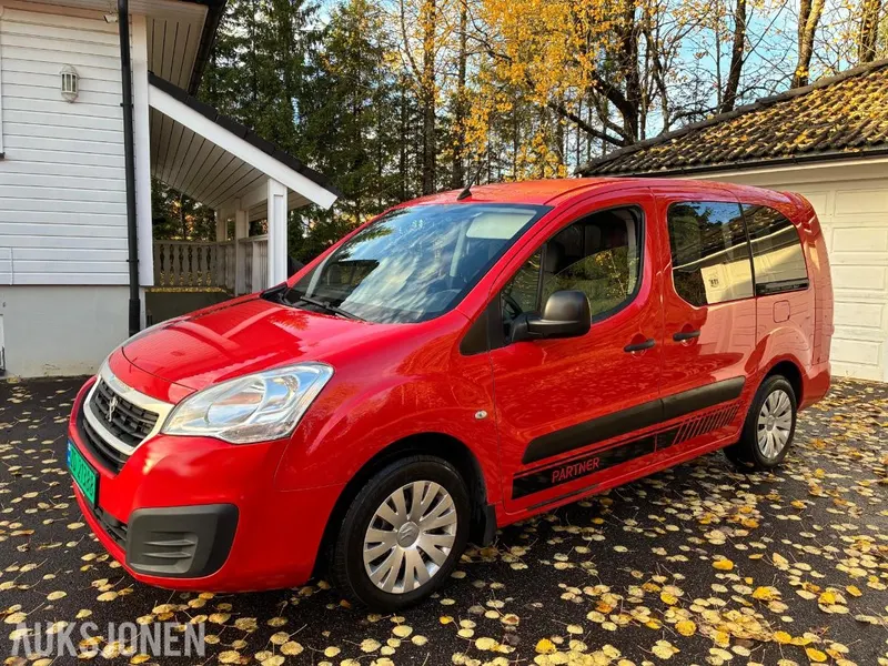 Peugeot Partner 1.6 Diesel, Automat, Cruisekontroll, S+V dekk, EU OK til 10.2028 2016