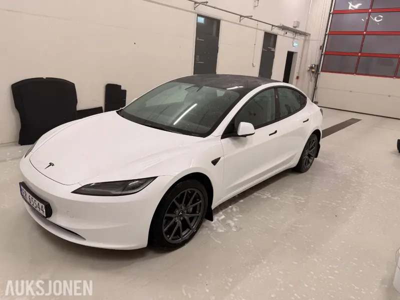 Tesla Model 3 Standard RWD ADAPTIV CRUISEKONTROLL RYGGEKAMERA 2026