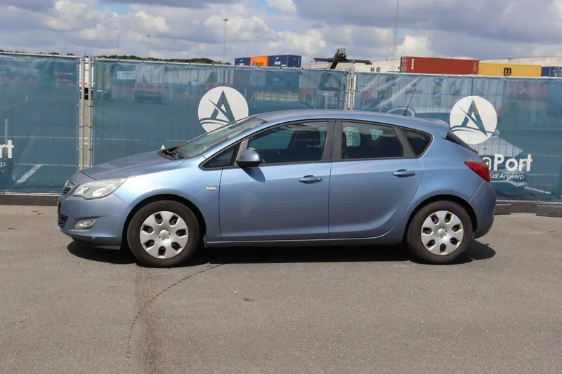 Opel Astra 2010
