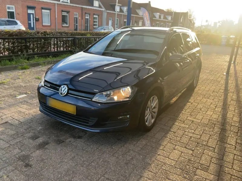 Volkswagen GOLF VII 1.0 TSI Comfortline BlueMotion Tech 2016